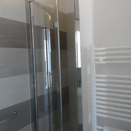 Alojamento de Acomodação e Pequeno-almoço B&B Centrale 3*